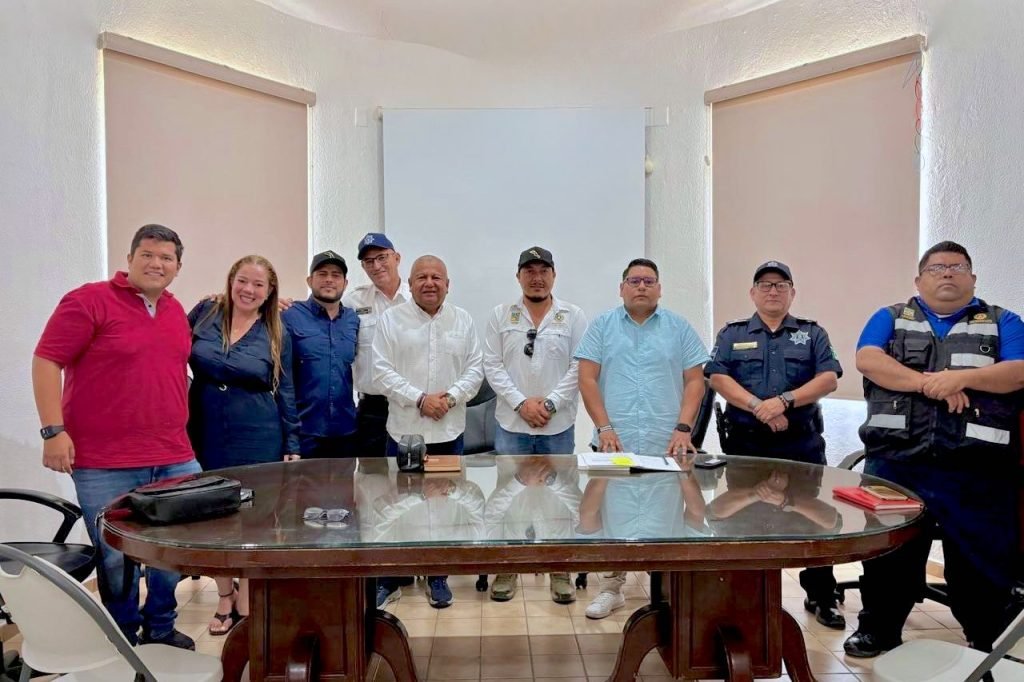 Coordinan acciones para garantizar seguridad y orden durante el evento Epic Racing Wheels en El Tezal