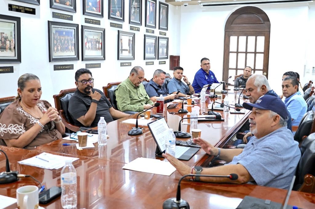 Despliega Ayuntamiento de Los Cabos maquinaria y personal en zonas afectadas por lluvias
