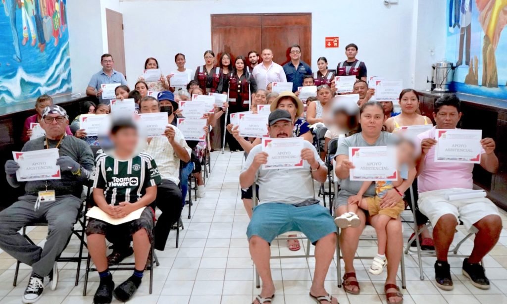 Entregan apoyos para salud y necesidades del hogar a familias de Cabo San Lucas